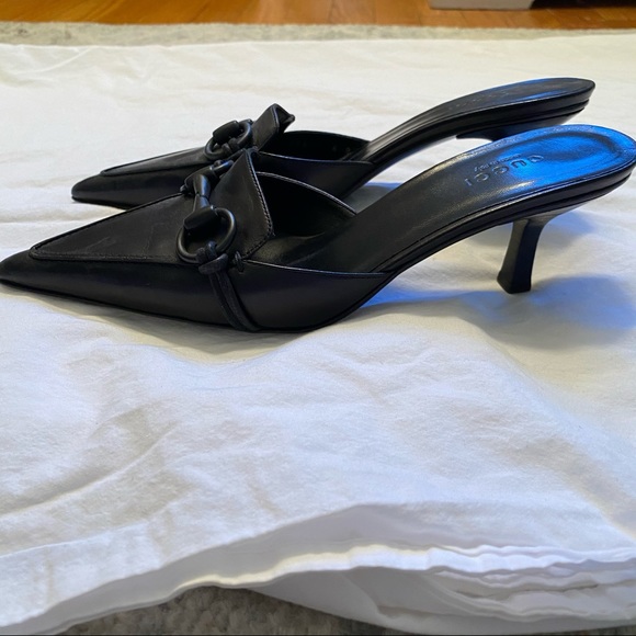 Vintage Gucci Heels - Picture 4 of 6